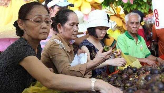 卖水果挣钱吗一般利润是多少（新手做水果生意的利润）